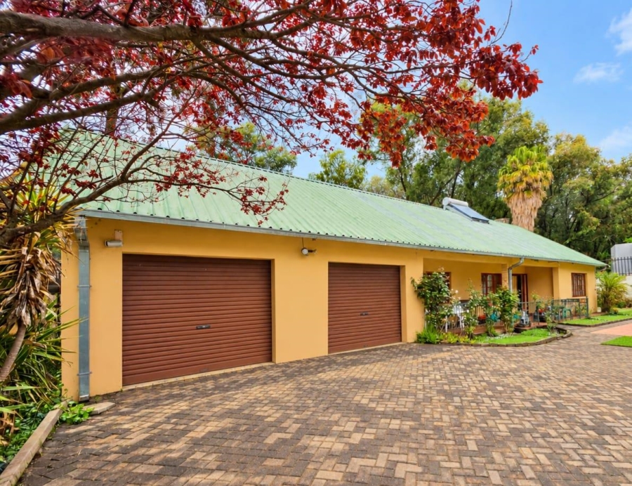4 Bedroom Property for Sale in Ladybrand Free State